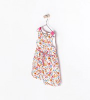 vestido con tirantes 